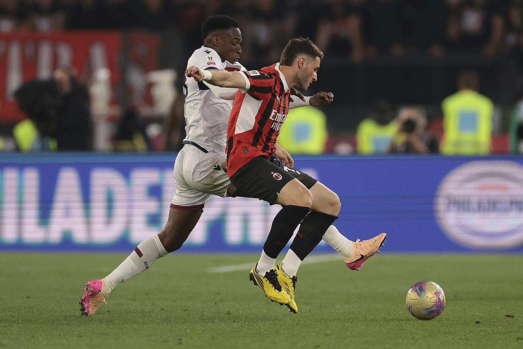 爱游戏真人体育娱乐 -罗马训练开放日，赛后豪取连胜引欢呼，意大利杯在即，更衣室氛围转暖的简单介绍