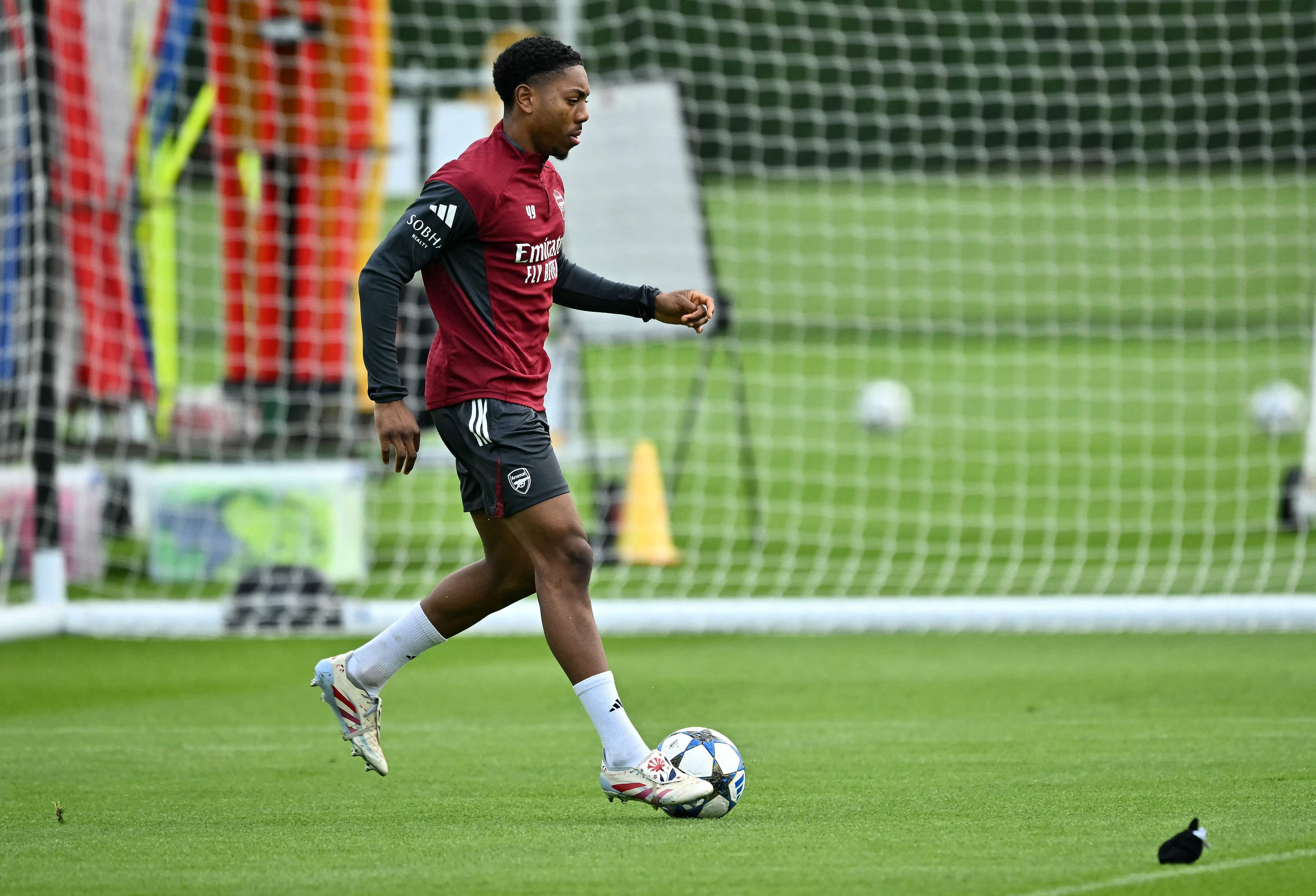 爱游戏体育 -清晨体能课后；纽约尼克斯回应争议备战欧冠；震撼外界；纪律约束更严格的简单介绍